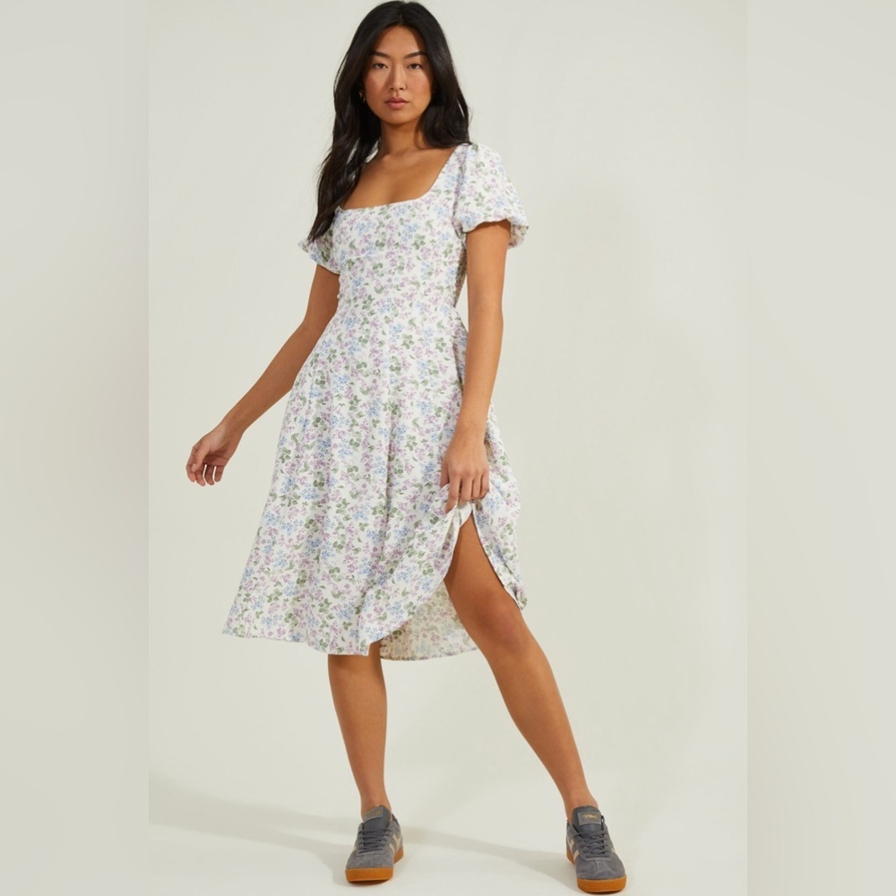 New with tags altard state Giselle floral dress